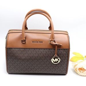 Michael Kors Jet Set Travel Duffle Bag size Medium